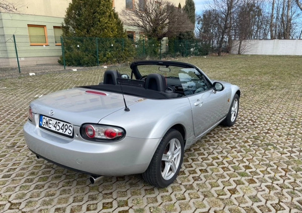 Mazda MX-5 cena 33000 przebieg: 197000, rok produkcji 2006 z Rumia małe 466